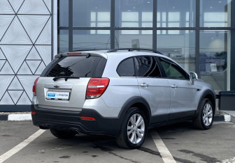 Подержанный автомобиль Chevrolet Captiva 2014 года (5 фото)