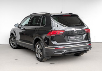 Подержанный автомобиль Volkswagen Tiguan 2021 года (7 фото)