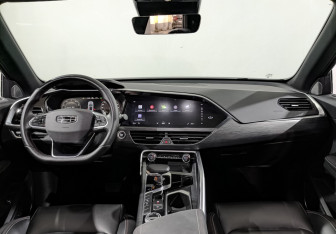 Подержанный автомобиль Geely Tugella 2022 года (14 фото)