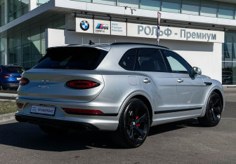 Подержанный автомобиль Bentley Bentayga 2023 года (5 фото)