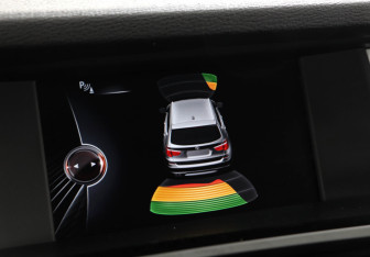 Подержанный автомобиль BMW X3 2014 года (15 фото)