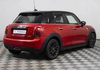 Подержанный автомобиль MINI Hatch 2020 года (5 фото)