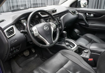 Подержанный автомобиль Nissan Qashqai 2014 года (16 фото)