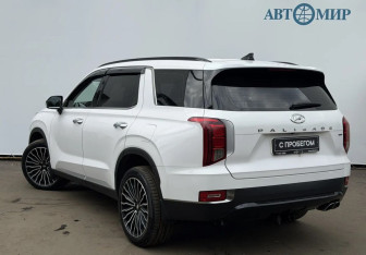 Подержанный автомобиль Hyundai Palisade 2018 года (6 фото)