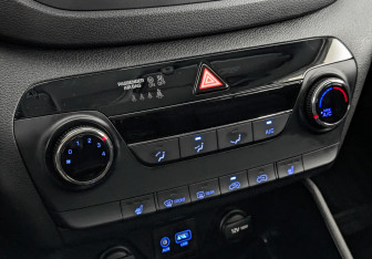 Подержанный автомобиль Hyundai Tucson 2015 года (21 фото)