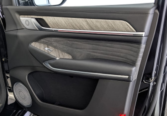 Подержанный автомобиль Tank 500 2023 года (25 фото)