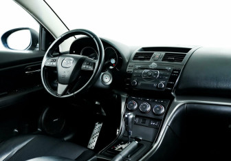 Подержанный автомобиль Mazda 6 Sedan 2012 года (6 фото)