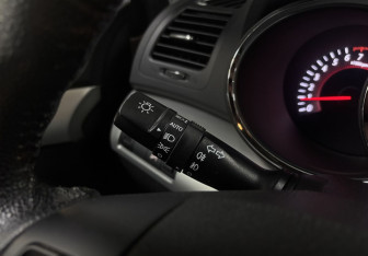 Подержанный автомобиль Kia Sorento 2012 года (21 фото)