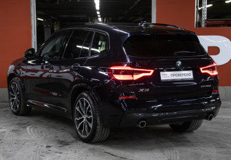 Подержанный автомобиль BMW X3 2019 года (7 фото)