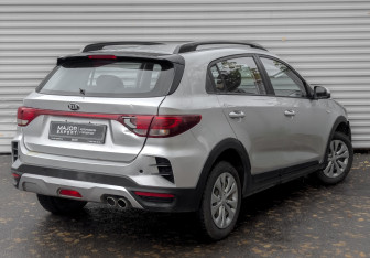 Подержанный автомобиль Kia Rio Hatchback 2021 года (5 фото)