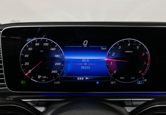 Подержанный автомобиль Mercedes-Benz GLE 2023 года (12 фото)