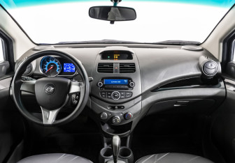 Подержанный автомобиль Ravon R2 2016 года (14 фото)