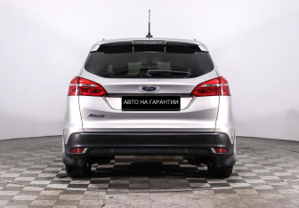 Подержанный автомобиль Ford Focus Wagon 2018 года (4 фото)