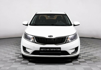Подержанный автомобиль Kia Rio Sedan 2012 года (2 фото)