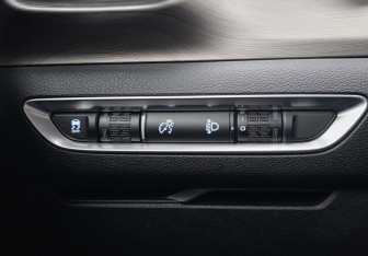 Подержанный автомобиль Belgee X50 2023 года (16 фото)