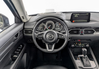 Подержанный автомобиль Mazda CX-5 2020 года (22 фото)