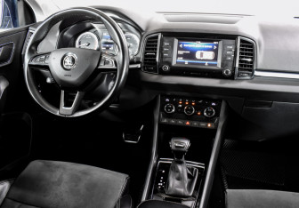 Подержанный автомобиль Skoda Karoq 2020 года (19 фото)
