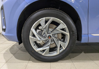 Новый Hongqi HS3 2025 (7 фото)