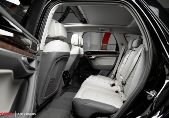 Новый Volkswagen Touareg 2025 (13 фото)