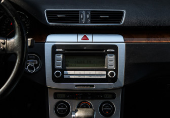 Подержанный автомобиль Volkswagen Passat Sedan 2007 года (11 фото)