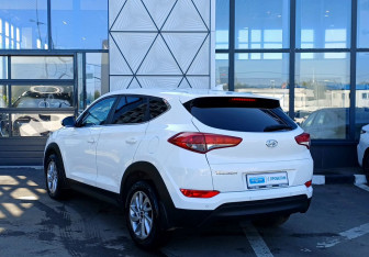 Подержанный автомобиль Hyundai Tucson 2017 года (7 фото)