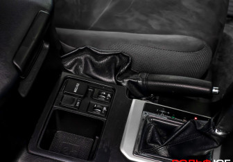 Подержанный автомобиль Toyota Land Cruiser Prado 2012 года (18 фото)