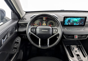 Подержанный автомобиль Haval Jolion 2022 года (21 фото)