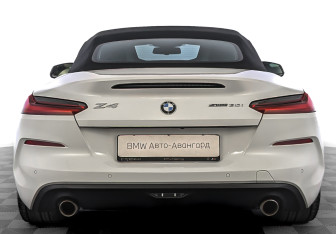 Подержанный автомобиль BMW Z4 Roadster 2019 года (6 фото)