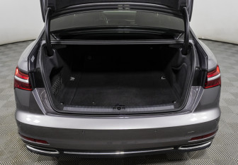 Подержанный автомобиль Audi A6 Sedan 2019 года (18 фото)