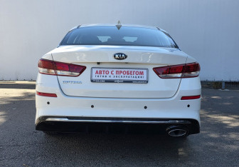 Подержанный автомобиль Kia Optima Sedan 2019 года (6 фото)