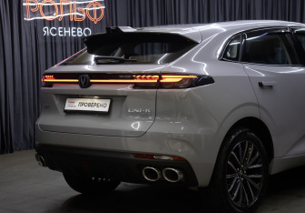 Подержанный автомобиль Changan UNI-K 2023 года (28 фото)