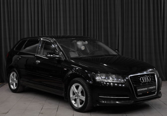 Подержанный автомобиль Audi A3 Hatchback 2012 года (3 фото)