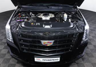 Подержанный автомобиль Cadillac Escalade Suv 2020 года (9 фото)