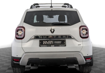 Подержанный автомобиль Renault Duster 2021 года (6 фото)