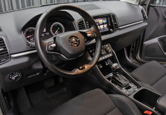 Подержанный автомобиль Skoda Karoq 2020 года (15 фото)