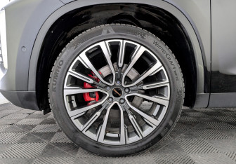 Подержанный автомобиль Exeed TXL 2023 года (18 фото)