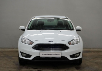 Подержанный автомобиль Ford Focus Sedan 2019 года (2 фото)