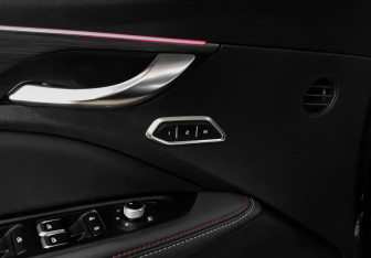 Подержанный автомобиль Geely Tugella 2023 года (21 фото)