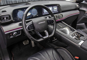 Подержанный автомобиль Jaecoo J8 2024 года (14 фото)