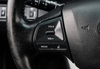 Подержанный автомобиль Kia Rio Hatchback 2012 года (20 фото)