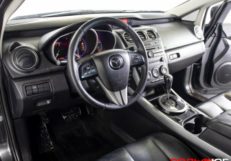 Подержанный автомобиль Mazda CX-7 2011 года (19 фото)