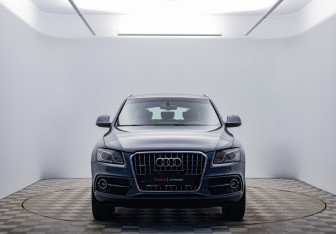 Подержанный автомобиль Audi Q5 2009 года (2 фото)