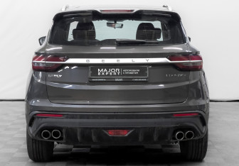 Подержанный автомобиль Geely Coolray 2022 года (6 фото)