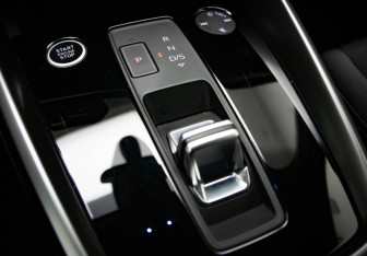 Подержанный автомобиль Audi A3 Hatchback 2021 года (17 фото)