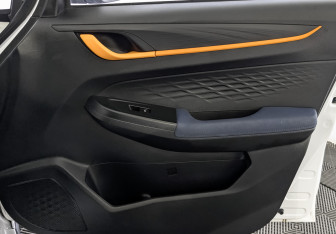 Подержанный автомобиль LIVAN X3Pro 2023 года (25 фото)