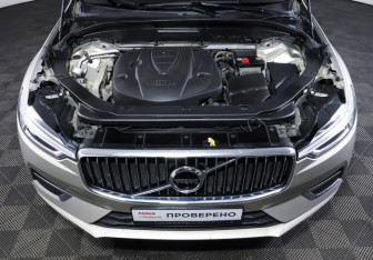 Подержанный автомобиль Volvo XC60 2019 года (9 фото)
