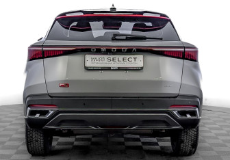 Подержанный автомобиль Omoda C5 2023 года (6 фото)