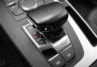 Подержанный автомобиль Audi Q5 2020 года (21 фото)