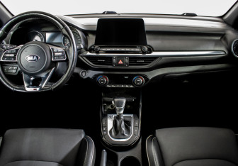 Подержанный автомобиль Kia Cerato Sedan 2021 года (8 фото)