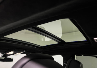 Подержанный автомобиль BMW X6 2022 года (15 фото)